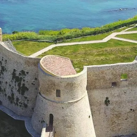 Corso Vittorio Emanuele * Ortona