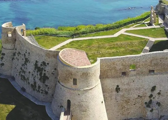 Corso Vittorio Emanuele * Ortona